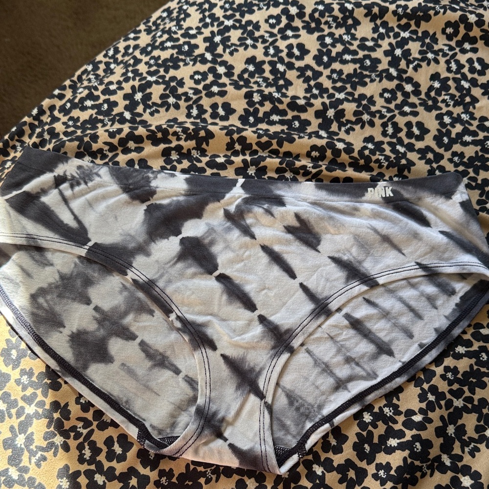 PINK Victoria's Secret Black and white tye dyed hipsters size large